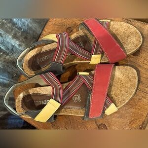 Remonte multi colored along back women’s sandal size 39 euro (fit like a 7.5)